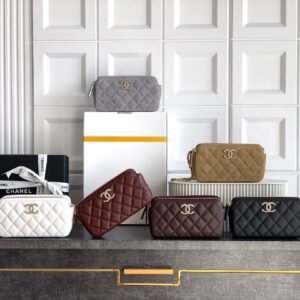 Classic Caviar Calfskin 25K WOC Wallet On Chain