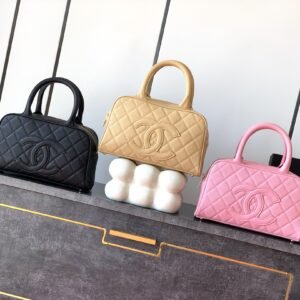 Iconic Quilted Grained Calfskin Bowling Bag CC 23cm, Premium Caviar Leather