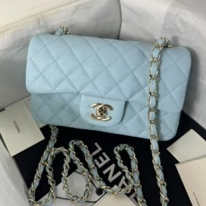 Premium Mini Classic Flap Bag (20cm) CC Caviar Calfskin & Gold-Tone Hardware